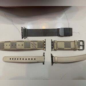 Apple Smartwatch Bands in Silver and Cream